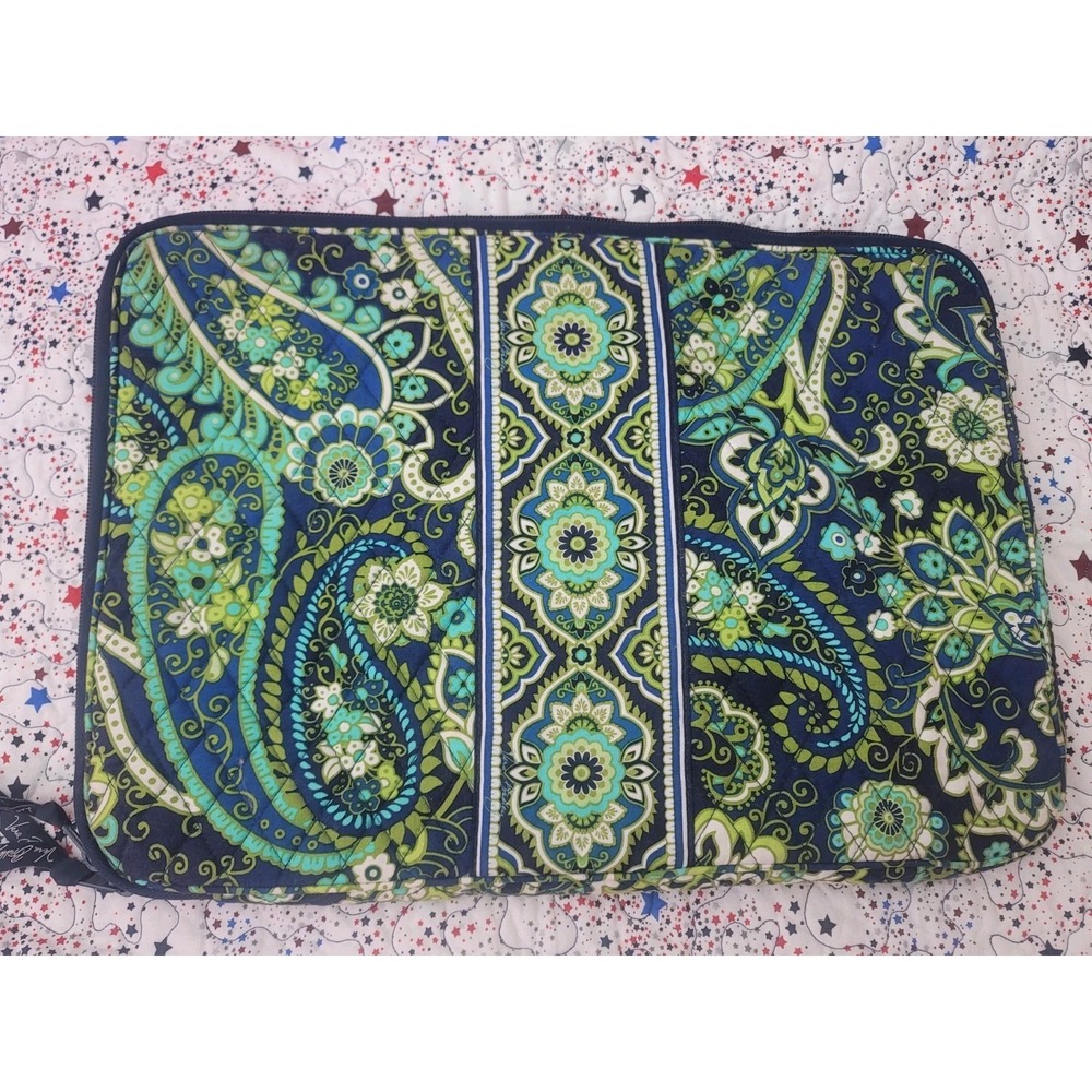 Vera Bradley quilted Zip laptop case Rhythm and Blues Green Paisley TravelSchool